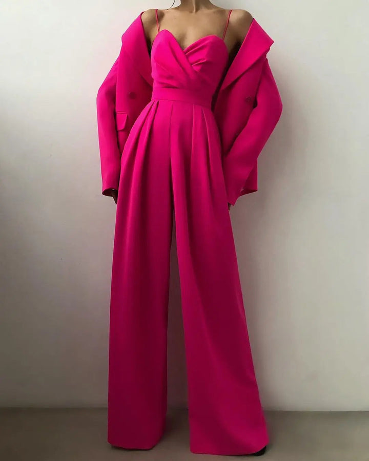 Ärmelloser Jumpsuit mit hoher Taille und weiten Beinen
