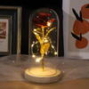 Ewige Rose mit LED-Beleuchtung in einer Glaskuppel