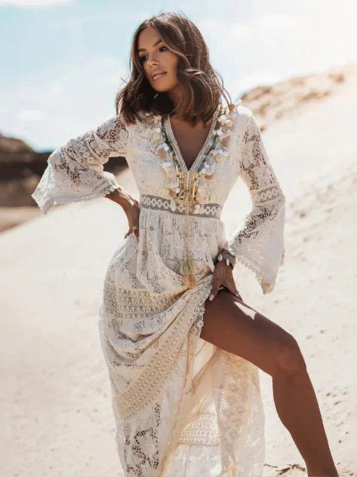 Bohemian Maxikleid mit Spitze und eleganten ausgestellten Ärmeln