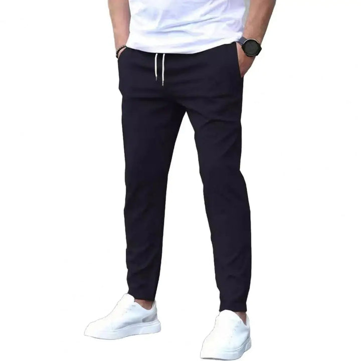 Sportliche Jogginghose mit Taschen und elastischem Bund