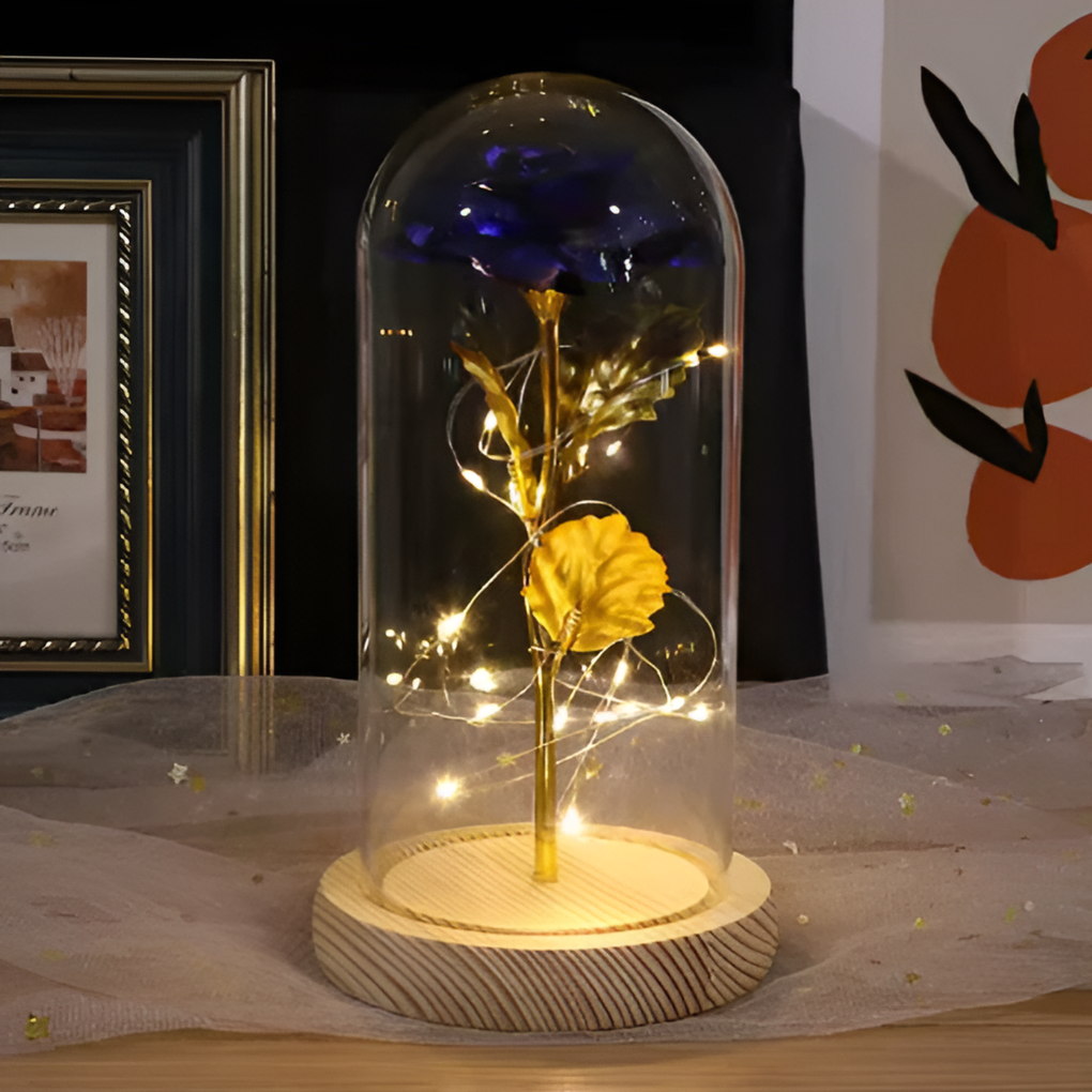Ewige Rose mit LED-Beleuchtung in einer Glaskuppel