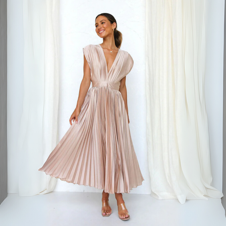 Plissiertes, fließendes Maxikleid mit V-Ausschnitt