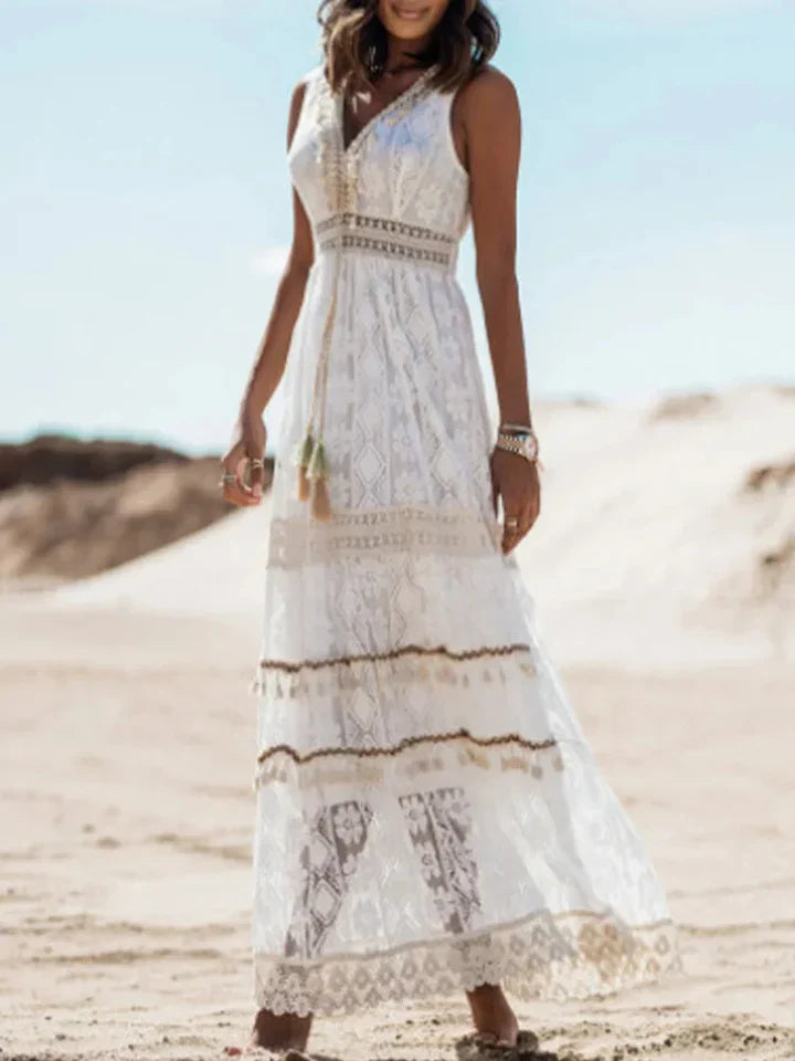 Bohemian Maxikleid mit Spitze und eleganten ausgestellten Ärmeln