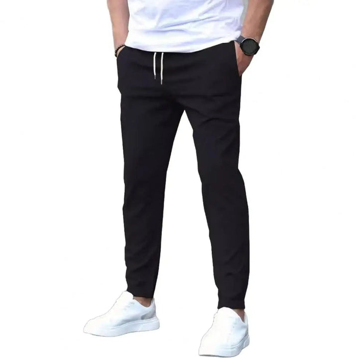 Sportliche Jogginghose mit Taschen und elastischem Bund