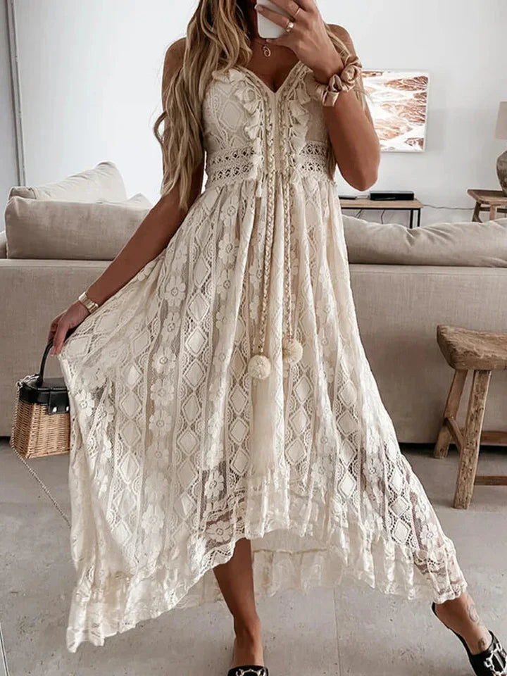 Bohemian Maxikleid mit Spitze und eleganten ausgestellten Ärmeln