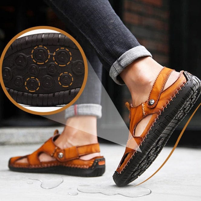 Herren-Ledersandalen mit verstellbarem Klettverschluss