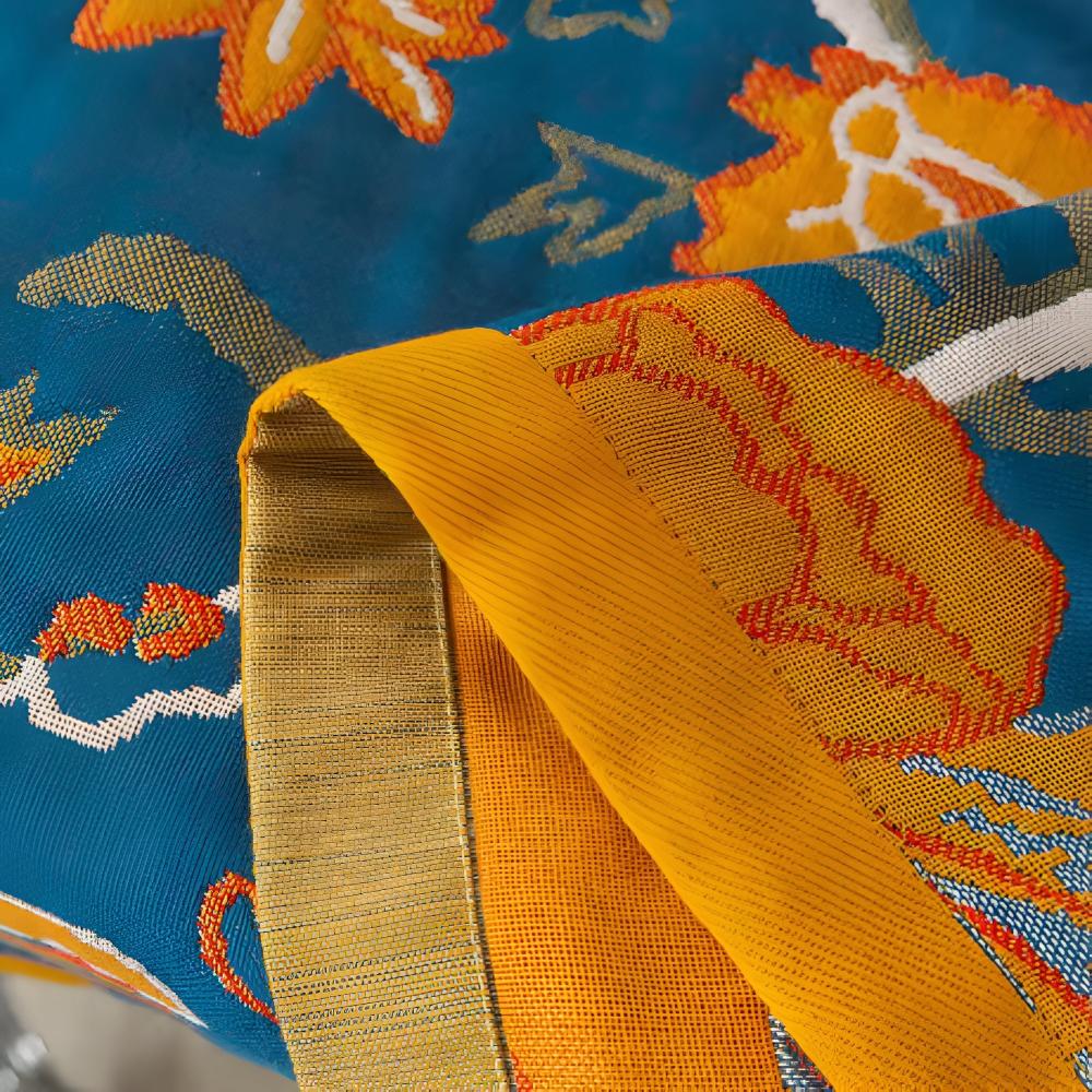 Luxuriöses Badetuch mit Kranich- und Blumenmuster