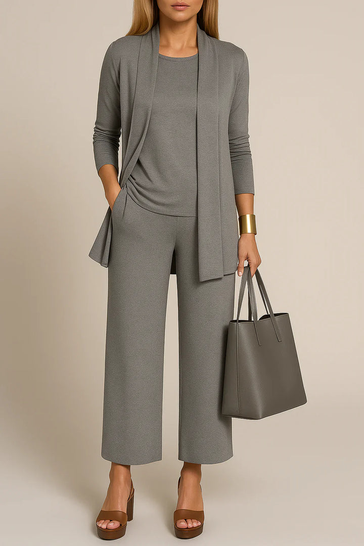 Stilvoller und raffinierter 3-teiliger Anzug