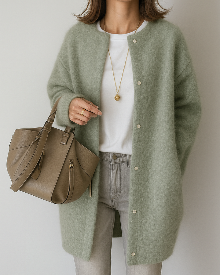 Kuschelige, minimalistische, weiche Strickjacke für Damen