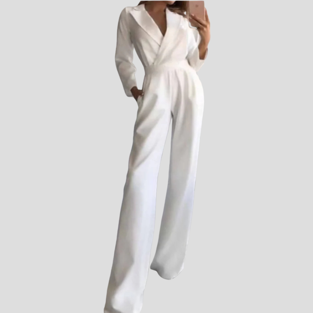 Damebuksedrakt med brede stropper – elegant silhuett