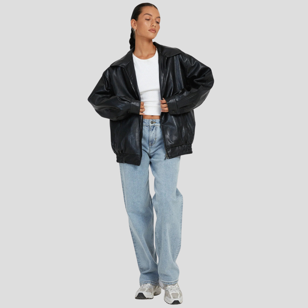 Lockere Damenjacke – Entspanntes Layering mit Kante