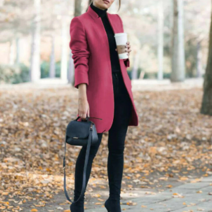 Vinterjakke med stående krage for kvinner – elegant ytterplagg med klassisk varme